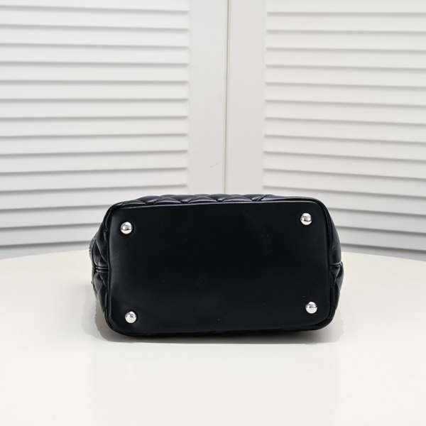 シャネルバッグ内部構造